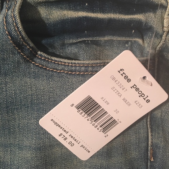 ❌SOLD❌ 🆕 Free People Skinny Low Destroyed Jeans - Picture 5 of 8